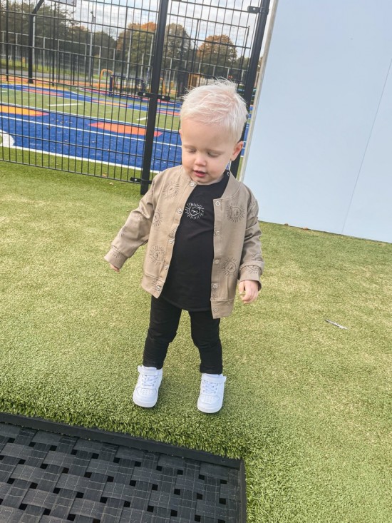 Babykleding - Lenn lion hoodie bombervest bruinbeige logo