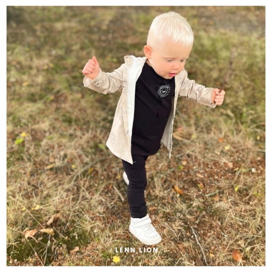 Babykleding - Lenn lion Longvest beige logo
