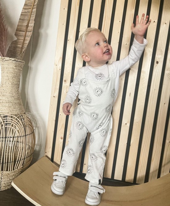 Babykleding - Lenn lion tuinbroek logo wit 