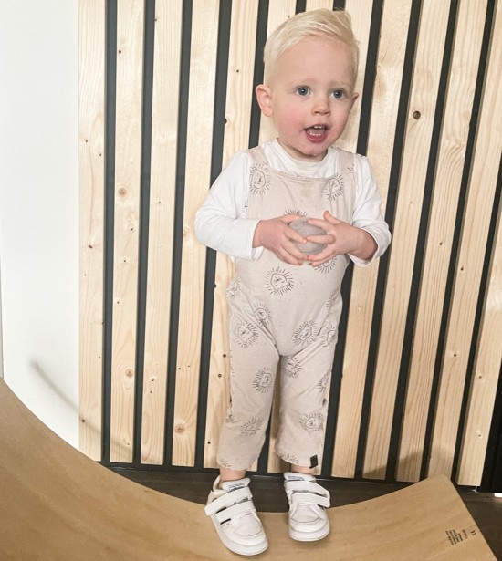 Babykleding - Lenn lion tuinbroek logo beige 